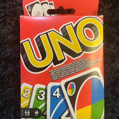 UNO: With Customizable Wild Cards